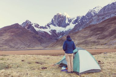 Peru adam uzun yürüyüşe çıkan kimse