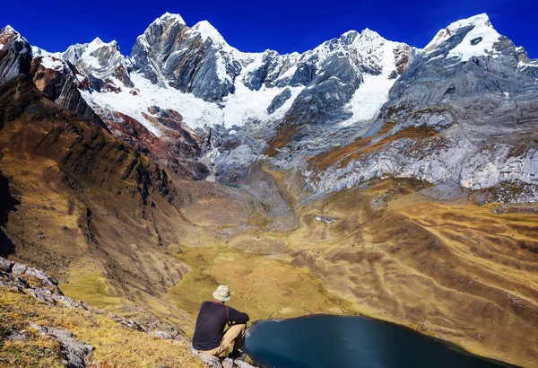 Mannen vandrare i Peru — Stockfoto