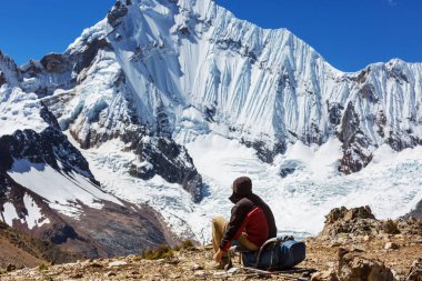 Peru adam uzun yürüyüşe çıkan kimse