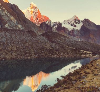 Güzel Dağlar Manzarası