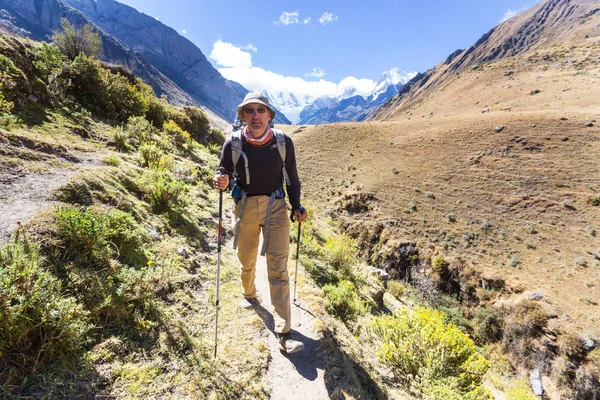 徒步旅行在科迪勒拉山系的场景 — 图库照片