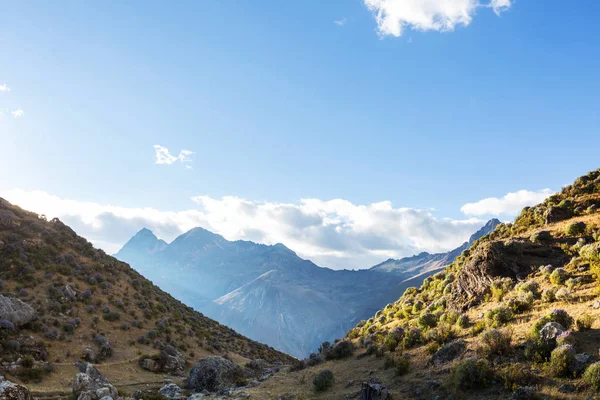 Güzel Dağlar Manzarası