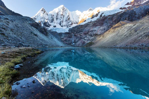 Lindas montanhas Paisagem — Fotografia de Stock