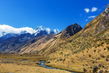 Güzel Dağlar Manzarası
