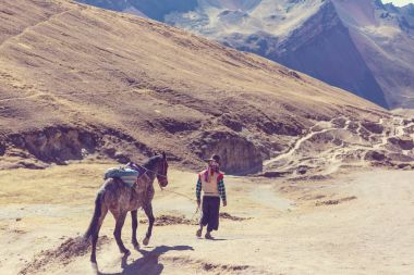 Gökkuşağı dağda Kılavuzu