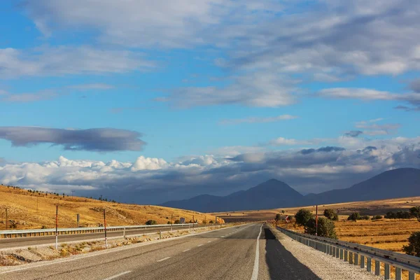 Paesaggi rurali pittoreschi in Turchia — Foto Stock