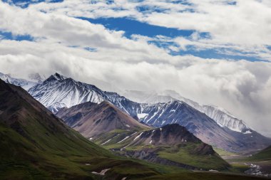 Alaska pitoresk dağlar