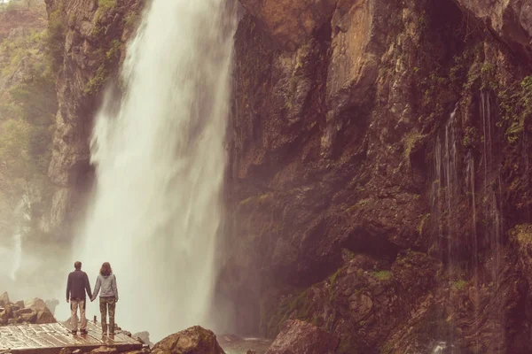 Kapuzbasi waterfall, Kayseri province — Stock Photo, Image