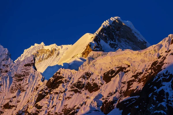 Schöne Berglandschaften — Stockfoto