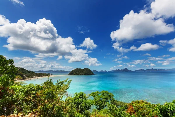 Fantastische schilderachtige uitzicht op zee baai — Stockfoto