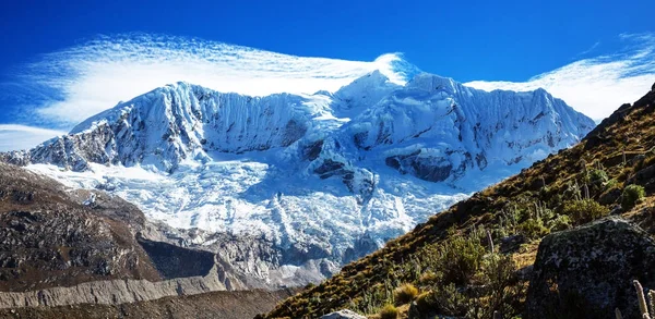 Красивые Горные Ландшафты Cordillera Huayhuash Peru South America — стоковое фото
