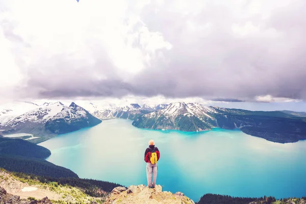 Wandersmann Den Kanadischen Bergen Wandern Ist Die Beliebteste Freizeitbeschäftigung Nordamerika — Stockfoto