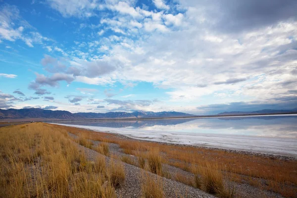 Scenic View Great Salt Lake Landscape Sunny Day White Clouds — Stock Photo, Image