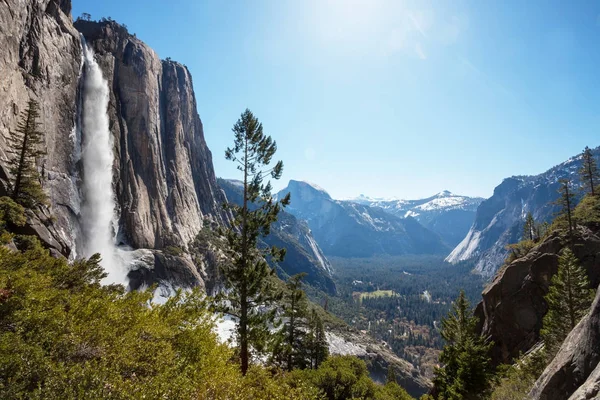 Güzel Yosemite Ulusal Parkı Manzaraları California — Stok fotoğraf