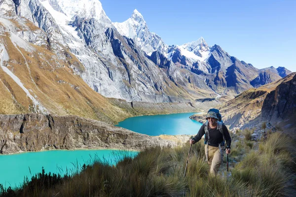 Senderismo Las Tres Lagunas Cordillera Huayhuash Perú —  Fotos de Stock
