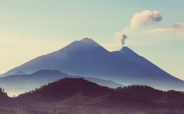Güzel volkanlar manzara Guatemala, Orta Amerika