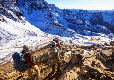 Kaçkar Dağlarının Doğu Türkiye ' de Sonbahar sezonu yürüyüşçü.