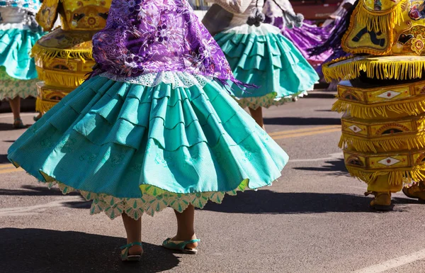 Des Danseurs Péruviens Authentiques Dans Rue Ville — Photo