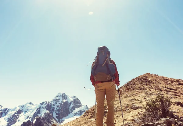 Cordillera Dağlarında Yürüyüş Sahnesi Peru — Stok fotoğraf