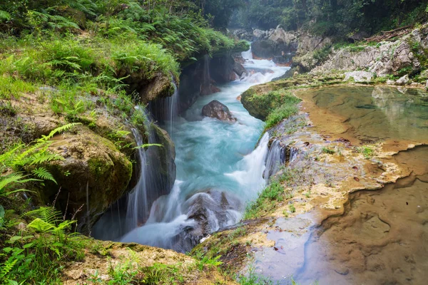 Krásné Přírodní Bazény Semuc Champey Lanquin Guatemala Střední Amerika — Stock fotografie