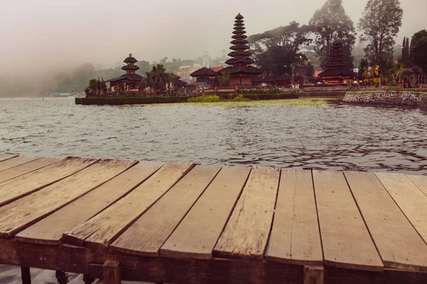 Templo Pura Ulun Danu Bali Indonésia — Fotografia de Stock