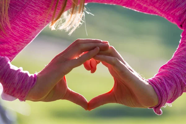 Hand Heart Green Summer Background — Stock Photo, Image