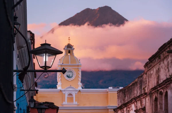 Gyarmati Építészet Ókori Antigua Guatemala Városban Közép Amerikában Guatemalában — Stock Fotó