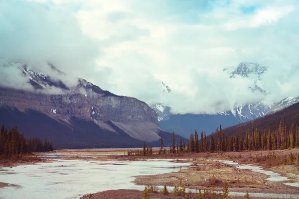 Malerischer Blick Auf Die Berge Den Kanadischen Rocky Mountains Der — Stockfoto