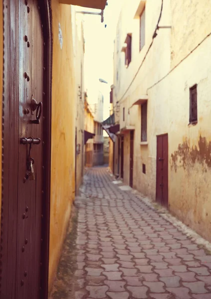 Strada Stretta Nella Città Marocchina — Foto Stock