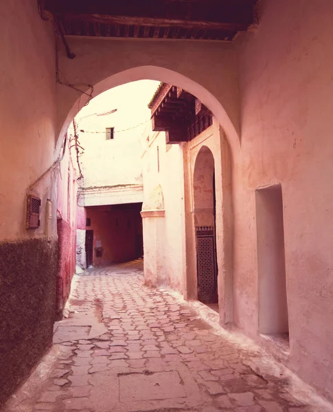 在摩洛哥城市狭窄的街道 — 图库照片