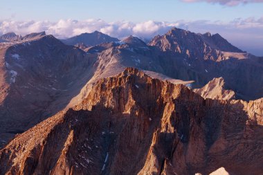 Sierra Nevada Dağları doğa manzara 