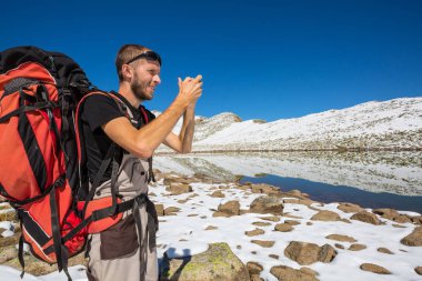 Türkiye 'nin doğusundaki Kackar Dağları' nda yürüyüş, sonbahar mevsimi.