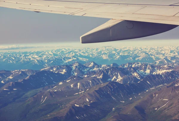 Widok Lotu Samolotu Dużej Wysokości Krajobraz Góry — Zdjęcie stockowe