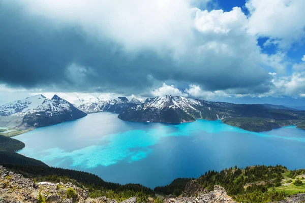 Wandelen Naar Turquoise Wateren Van Pittoreske Garibaldi Lake Buurt Van — Stockfoto