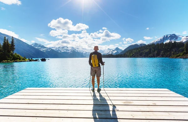 Wanderung Zum Türkisfarbenen Wasser Des Malerischen Garibaldi Lake Der Nähe — Stockfoto