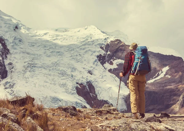 Cordillera Dağlarında Yürüyüş Sahnesi Peru — Stok fotoğraf