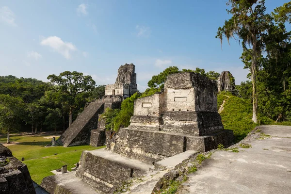 Famosos Templos Antigos Maias Parque Nacional Tikal Guatemala América Central — Fotografia de Stock