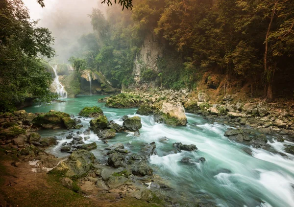 Zwembaden in Guatemala — Stockfoto