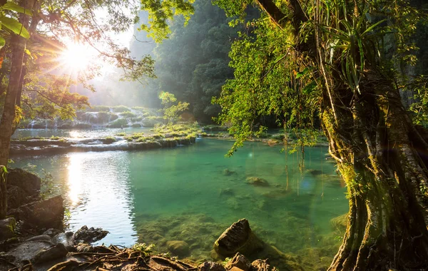 Zwembaden in Guatemala — Stockfoto