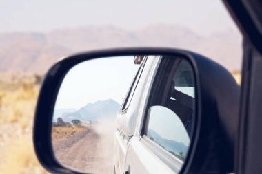 Araba ayna yakın çekim 