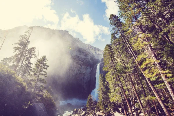 Hermosos Paisajes Primaverales Parque Nacional Yosemite Yosemite — Foto de Stock