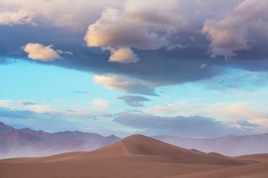 kum tepeleri Ölüm Vadisi Milli Parkı, Kaliforniya, ABD