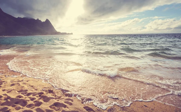 Mooie Scène Tunnels Beach Het Eiland Kauai Hawaii Verenigde Staten — Stockfoto