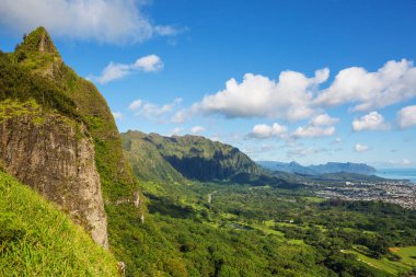 Hawaii, Oahu adasındaki güzel manzaralar.