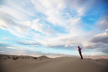 kum tepeleri Ölüm Vadisi Milli Parkı, Kaliforniya, ABD