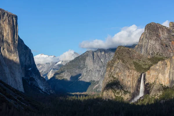 Krajobrazy Parku Narodowego Yosemite Kalifornia — Zdjęcie stockowe