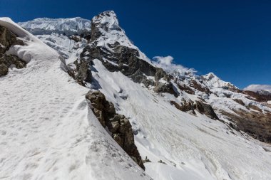Cordillera Huayhuash, Peru, Güney Amerika 'daki güzel dağ manzaraları