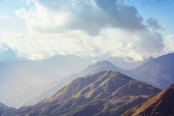 Montagne Verdi Ripide Vietnam — Foto Stock