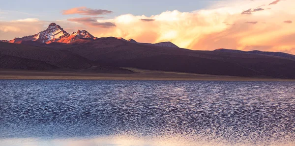 Высокие Снежные Горы Боливии — стоковое фото