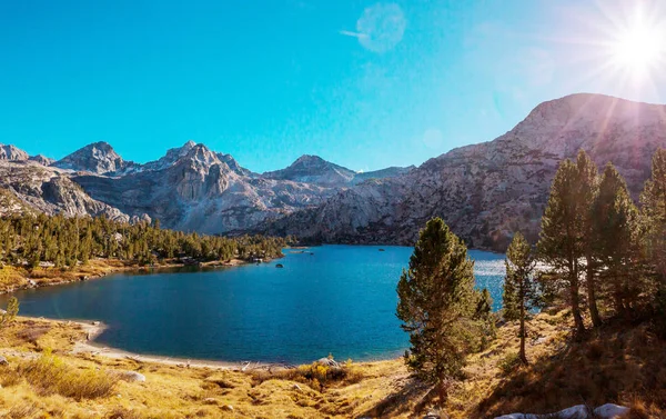 Látványos Kilátás Sierra Nevada Hegyre Őszi Lombozat Táj Kalifornia Egyesült — Stock Fotó